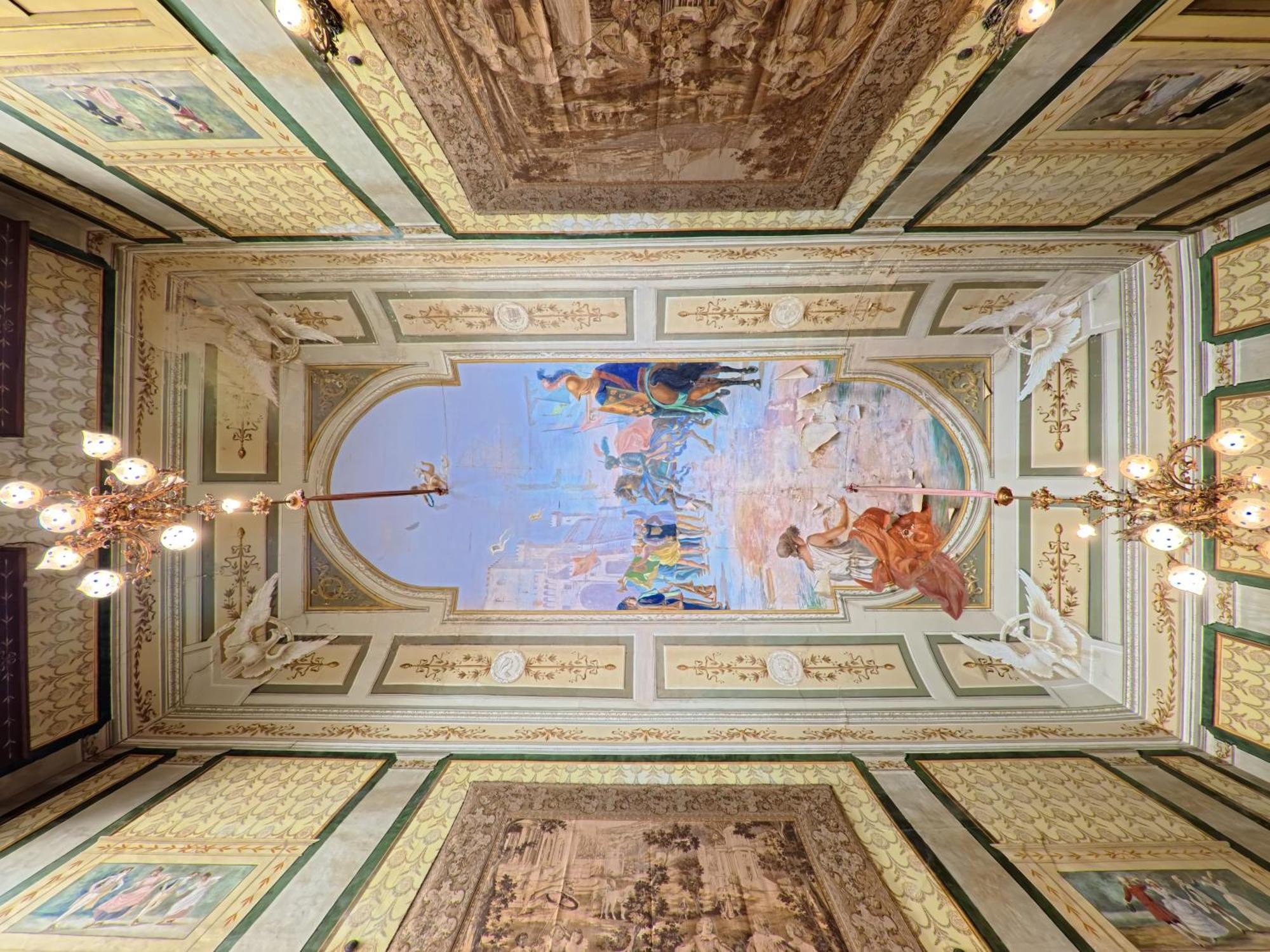 Palazzo Framarino Dei Malatesta - Noble Floor - XIV Century Giovinazzo Exterior photo